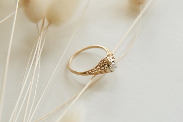 1920's Floral Filigree Diamond Ring | sz 9.75