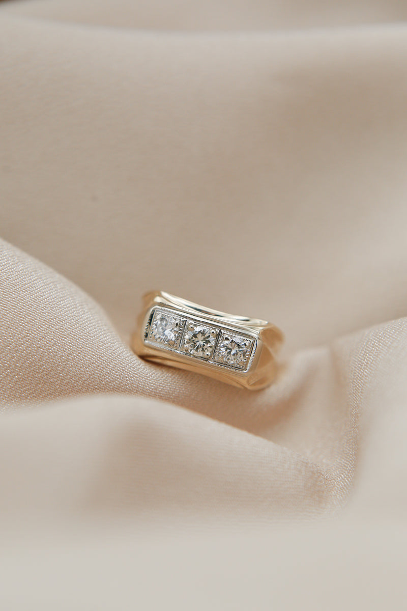 1970s 14K 3 Stone Natural Diamond RIng | Sz 7