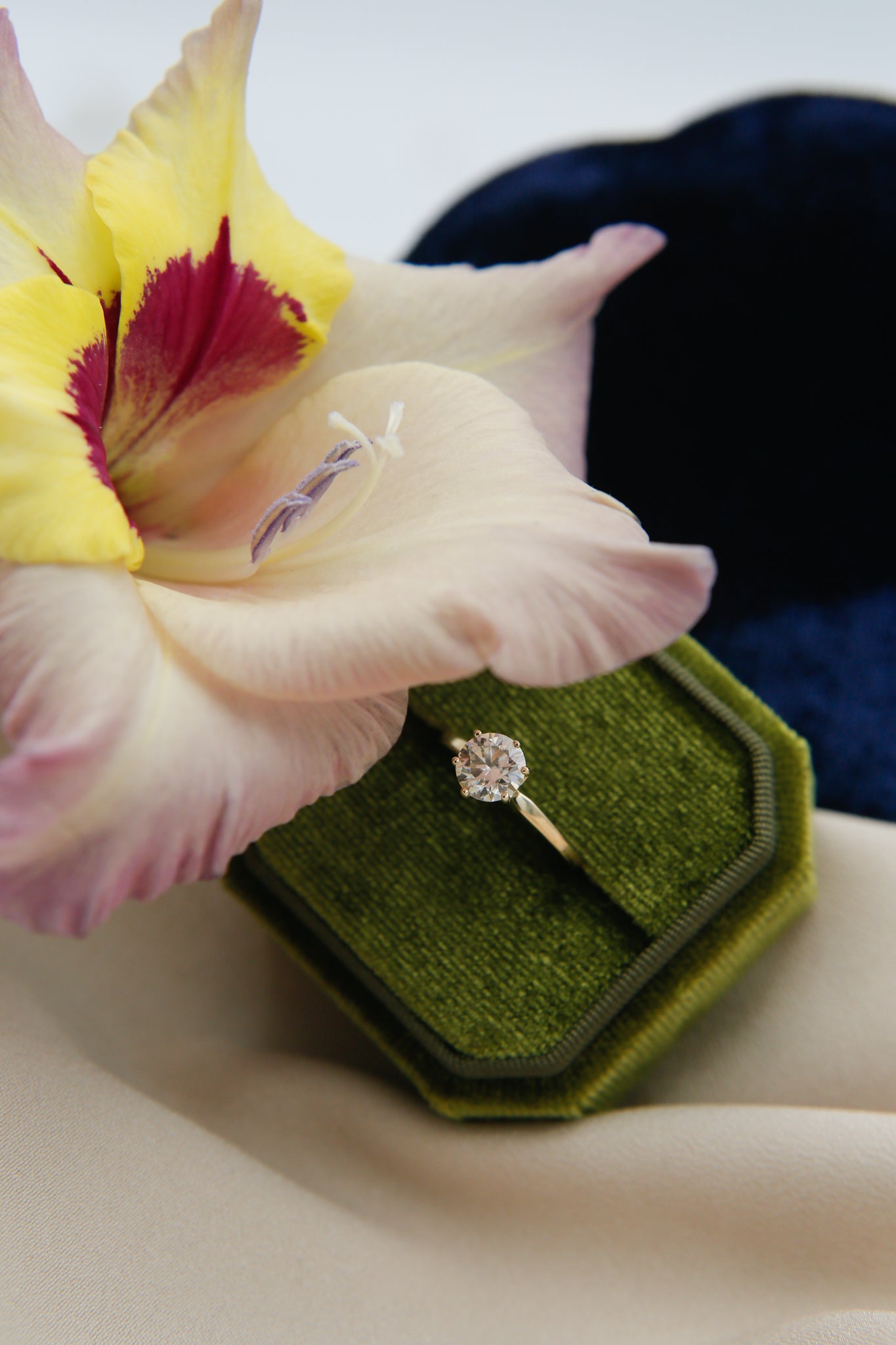 Vintage 10K Champagne Moissanite Solitaire Ring | Sz 6