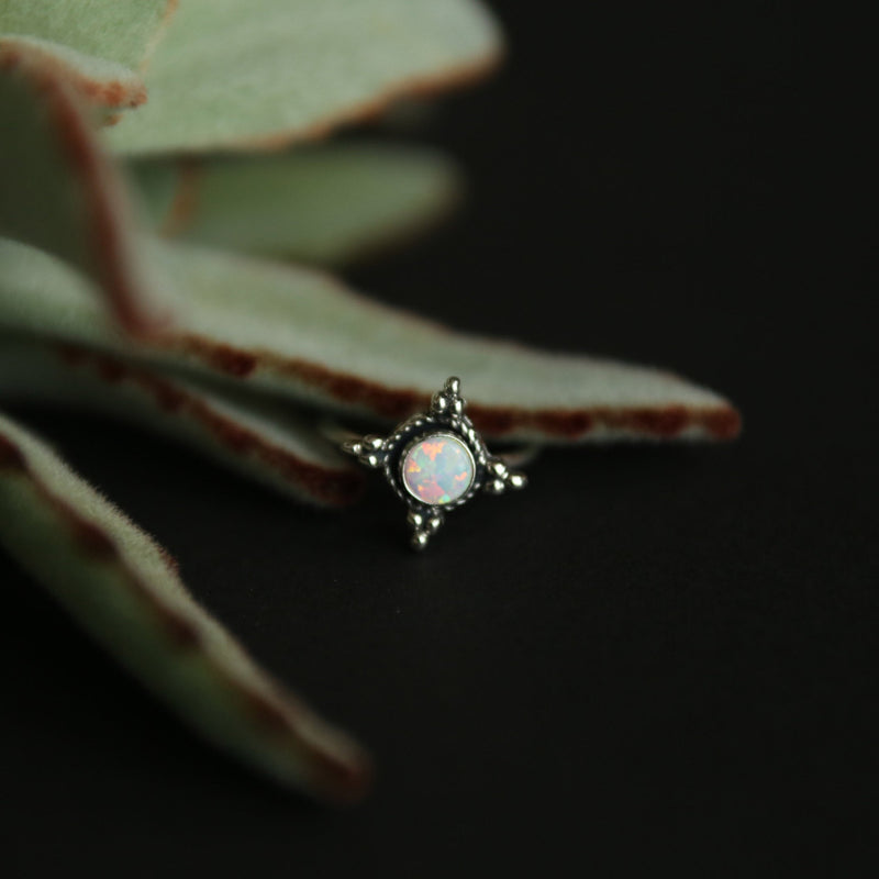 Antoinette Ring