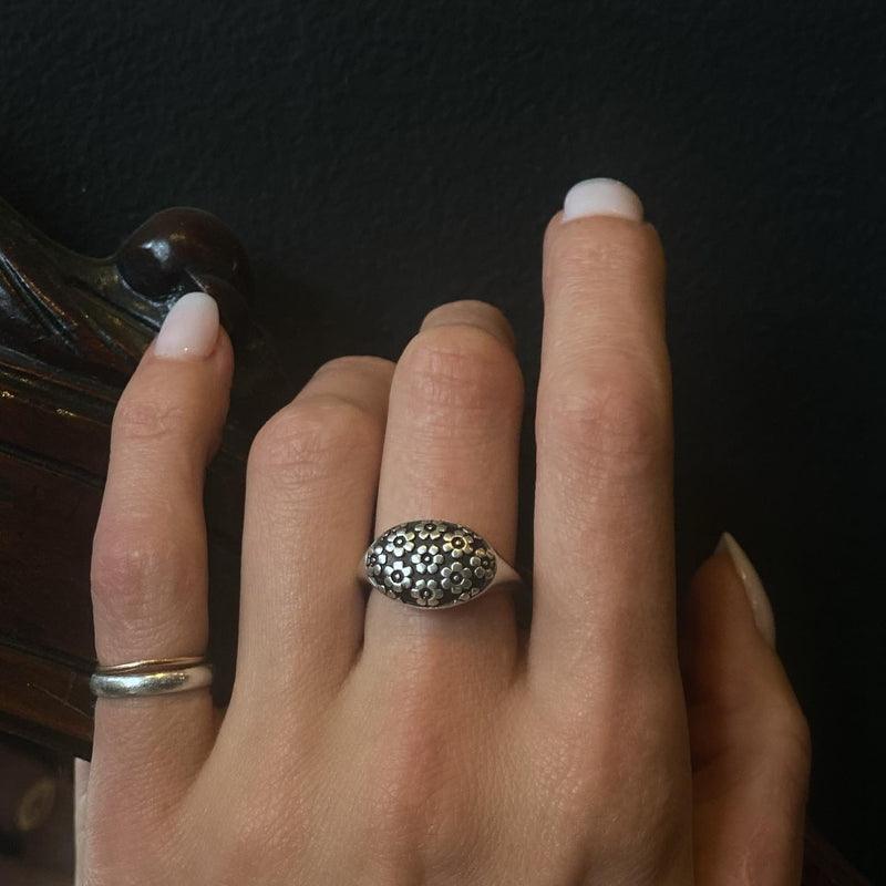Claire | Cast Daisy Ring