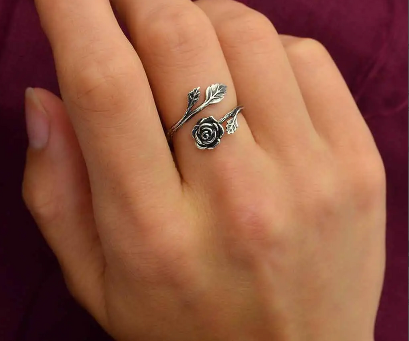 Valentina | Rose Adjustable Ring